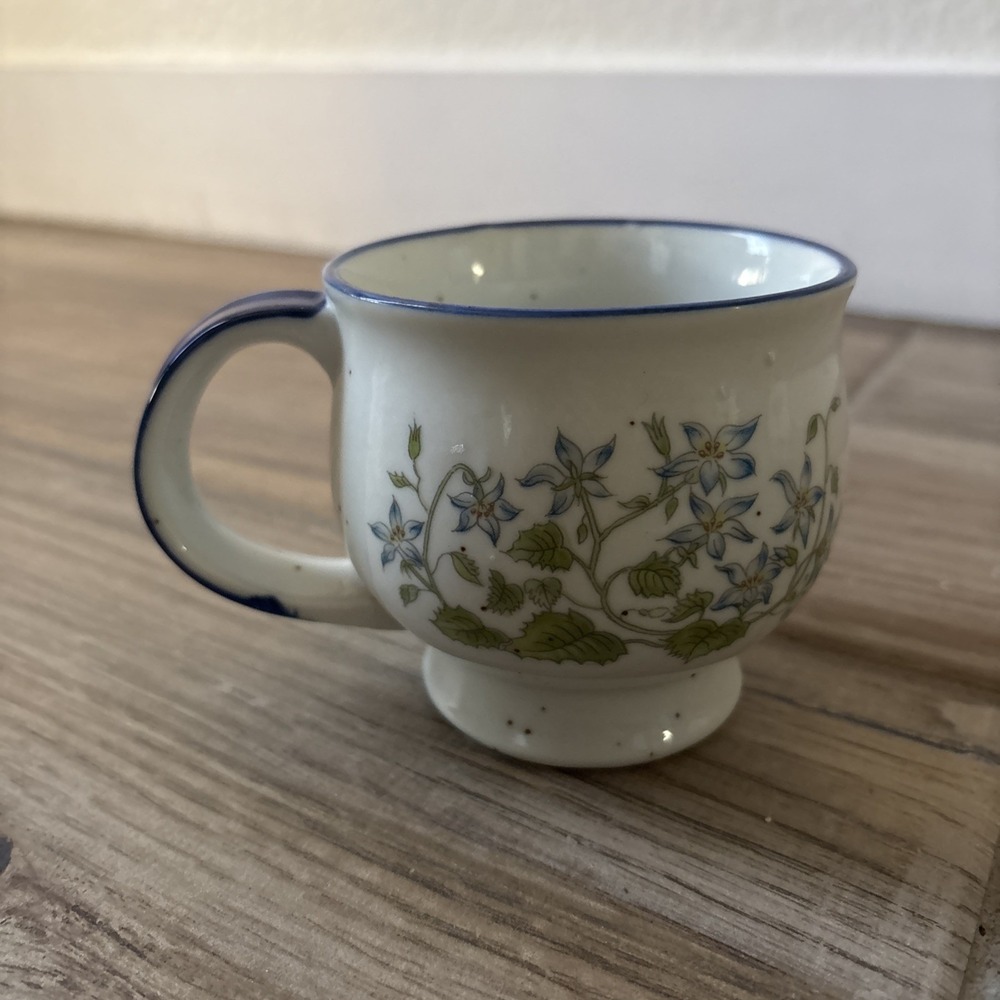 Takahashi Speckled Stoneware Pedestal Floral Coffee Mug Blue Wildflowers Japan